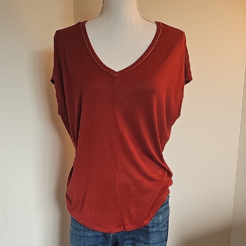 WHBM Women's V-Neck Rust Top